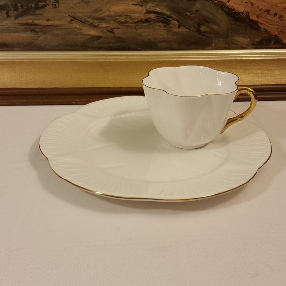 Shelley Cup and Snack/Dessert Plate White With Gold Trim New - Picture 1 of 5